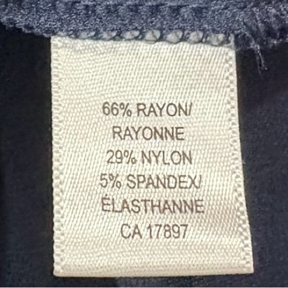 Banana Republic, Women's Navy Skirt, Size 10 - Picture 5 of 7